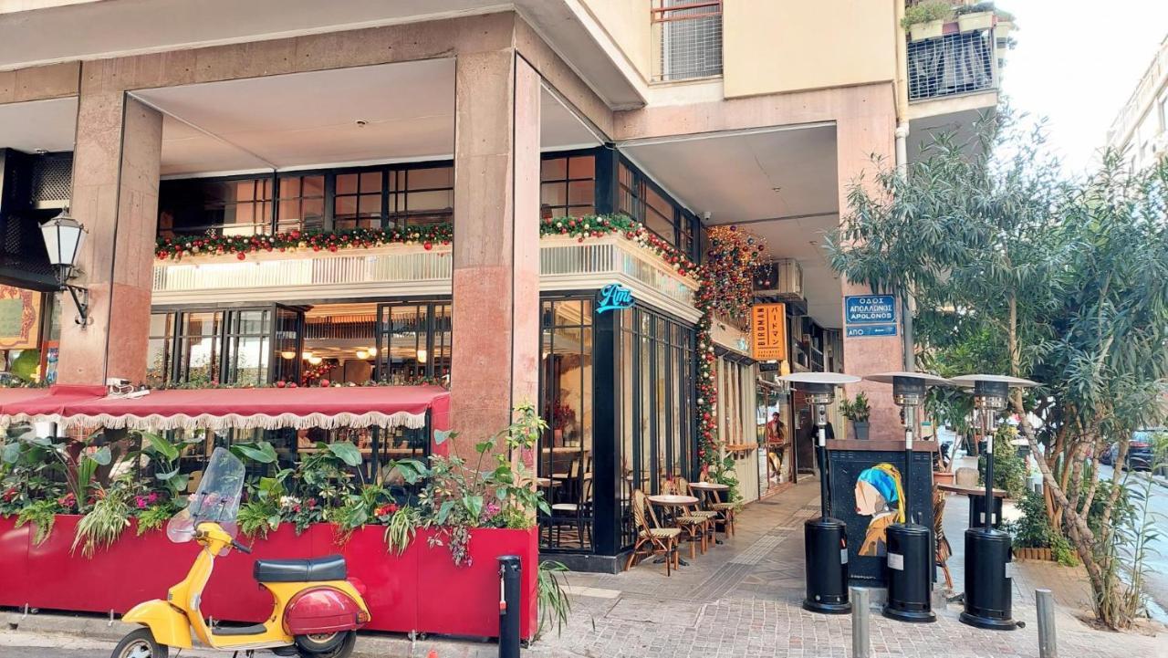 Grand Apartment In Parliament Square Athen Exterior foto