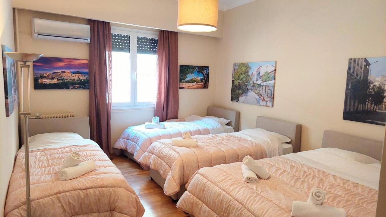 Grand Apartment In Parliament Square Athen Exterior foto